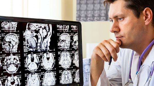 “恋爱脑”遇上“工作狂”：男朋友忙于工作不理我怎么办？