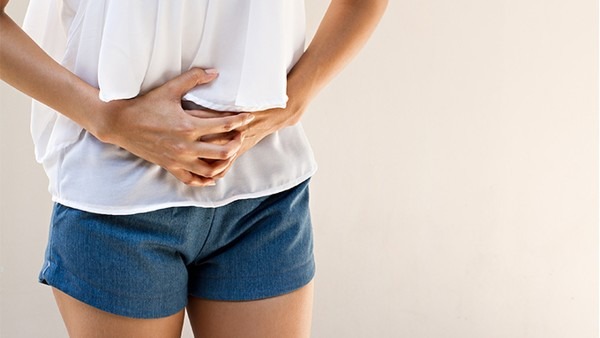 女子腹部痒,医生用镊子夹出18只阴虱!原来阴虱有5个传播途径!